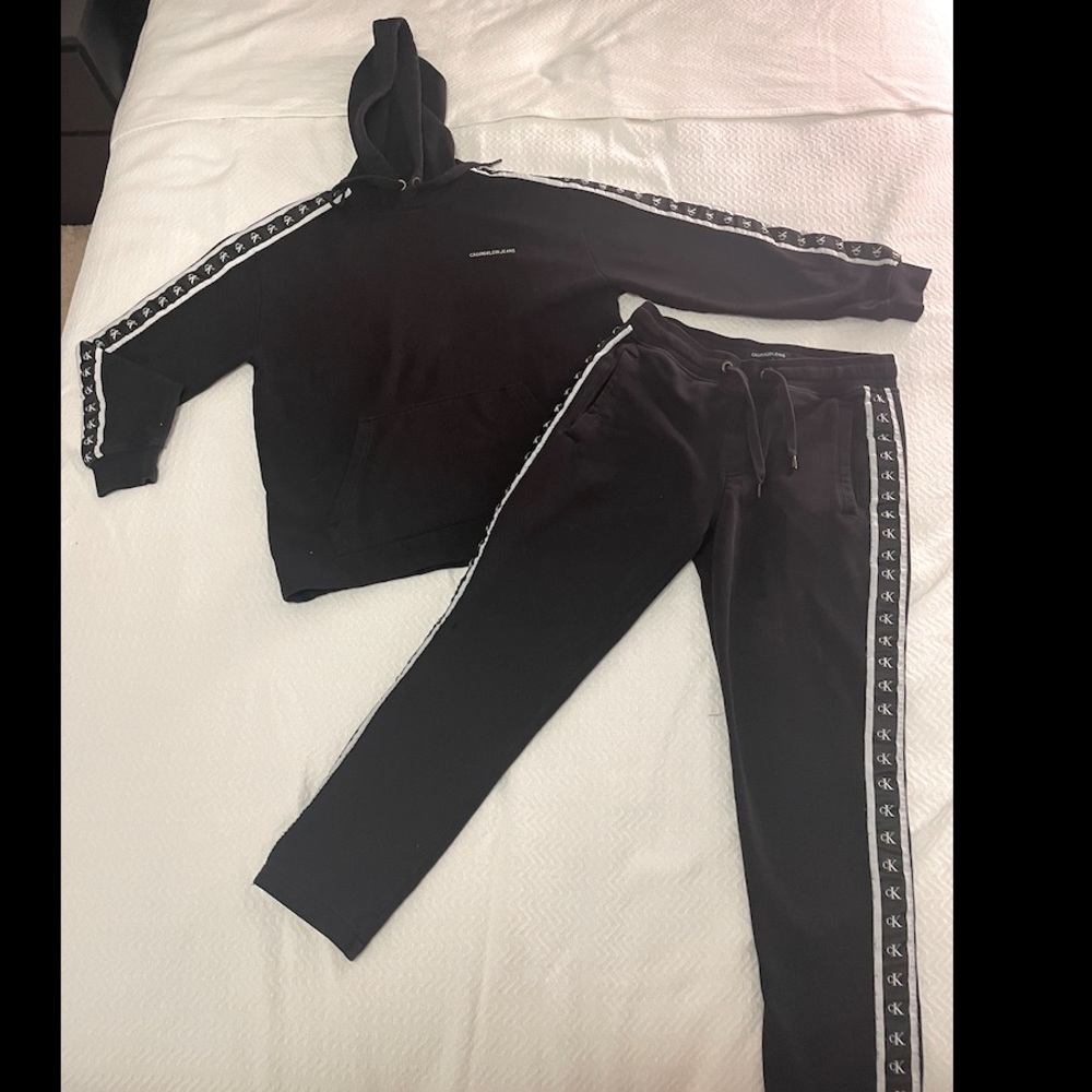 Calvin Klein sweatsuit